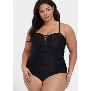 Torrid Women 2X BLACK WIRELESS SLIM FIX ONE-PIECE SWIMSUIT Swimwear Beach